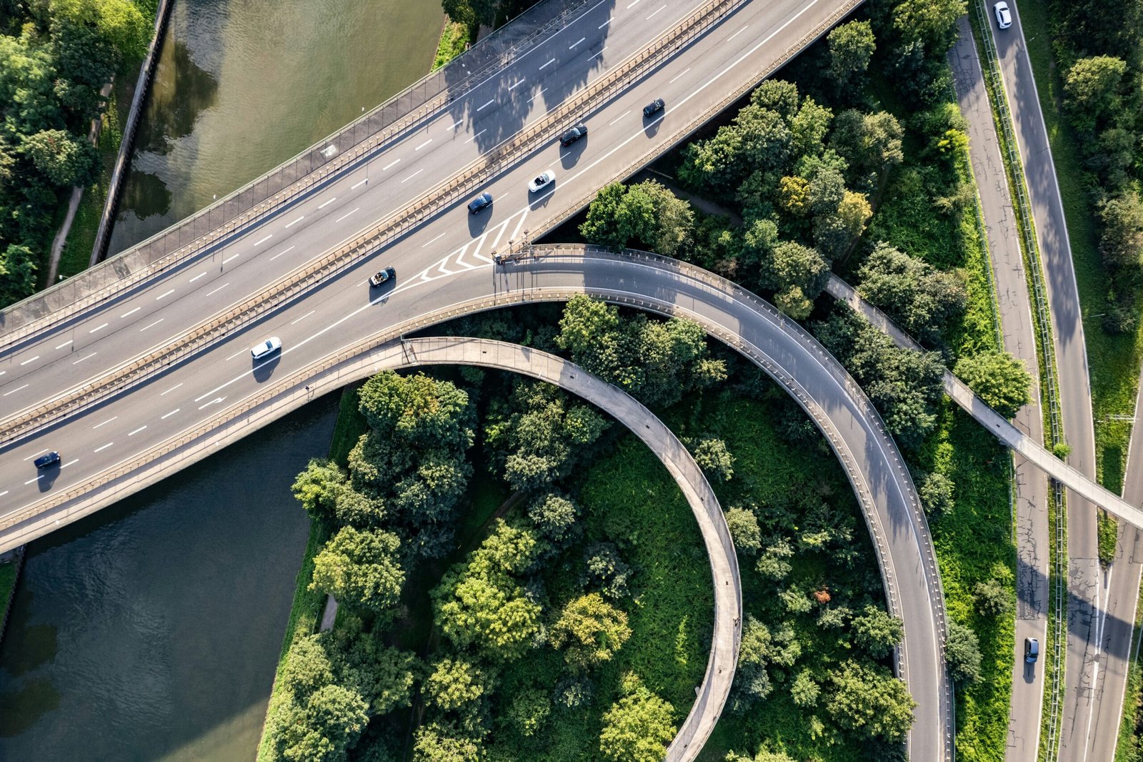 An aerial view of a highway intersection in a city